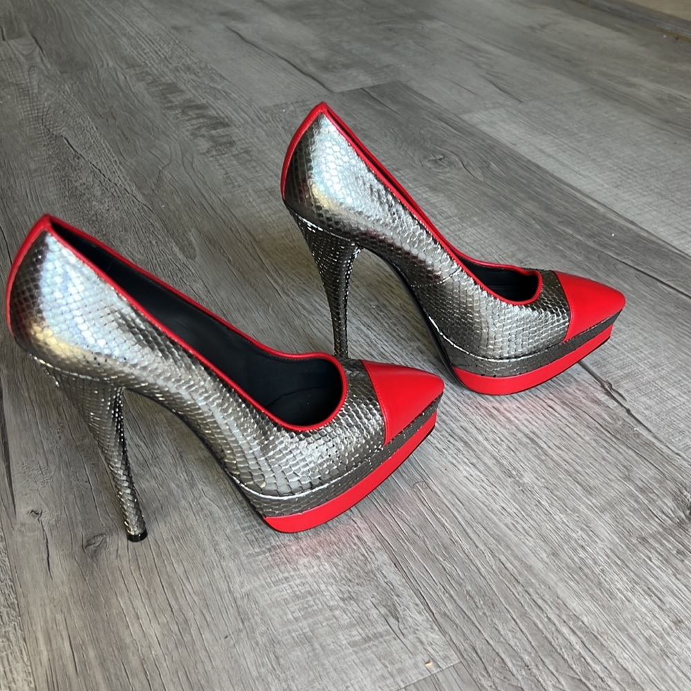 Beautiful Python Skin Pumps By Versace - image 3